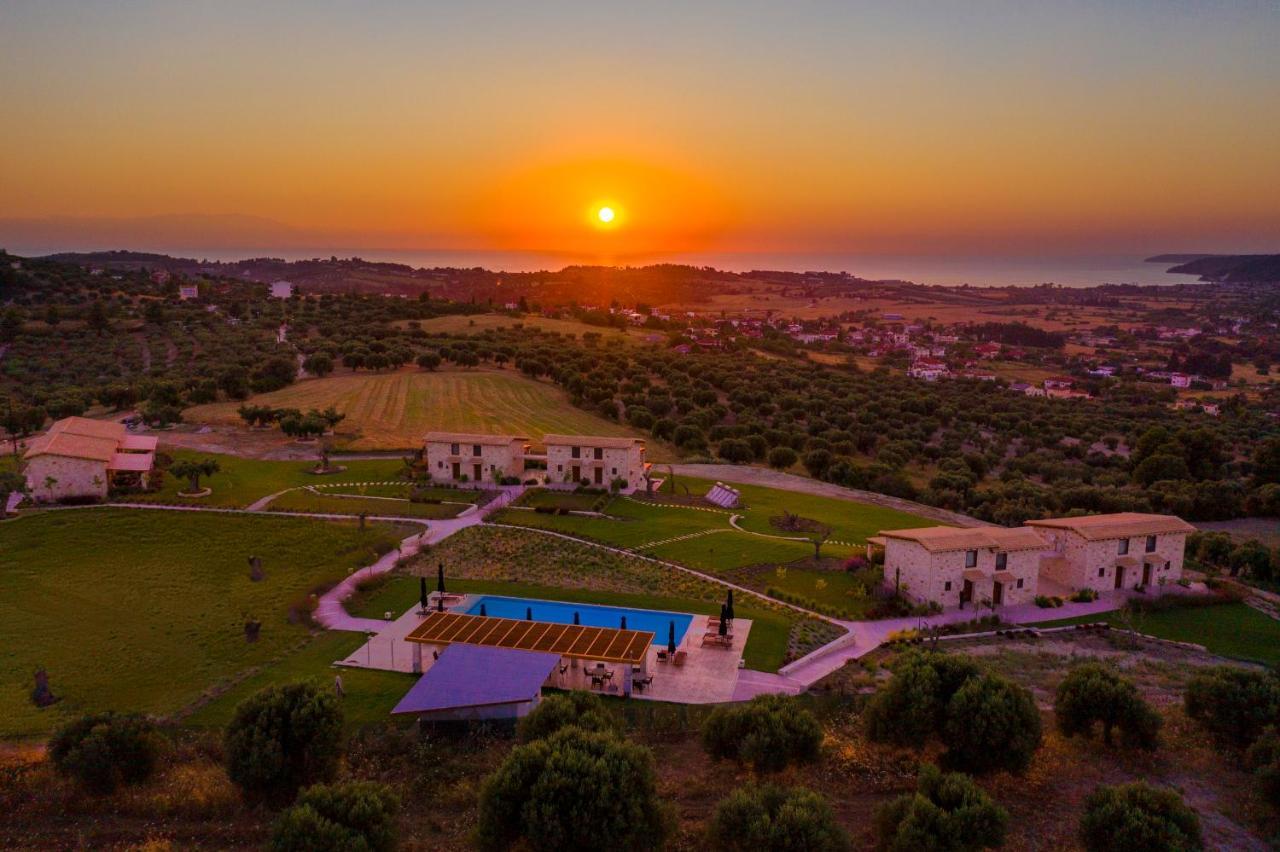 Mint Retreat Suites (Adults Only) Kalandra エクステリア 写真