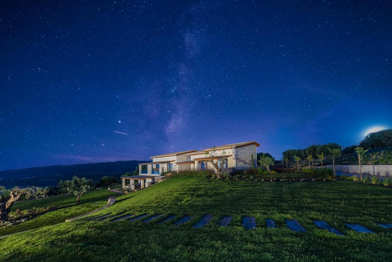 Mint Retreat Suites (Adults Only) Kalandra エクステリア 写真