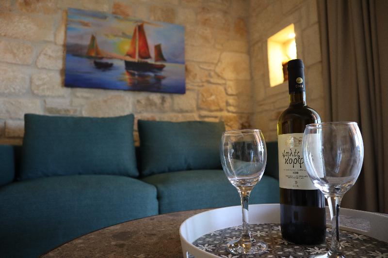 Mint Retreat Suites (Adults Only) Kalandra エクステリア 写真