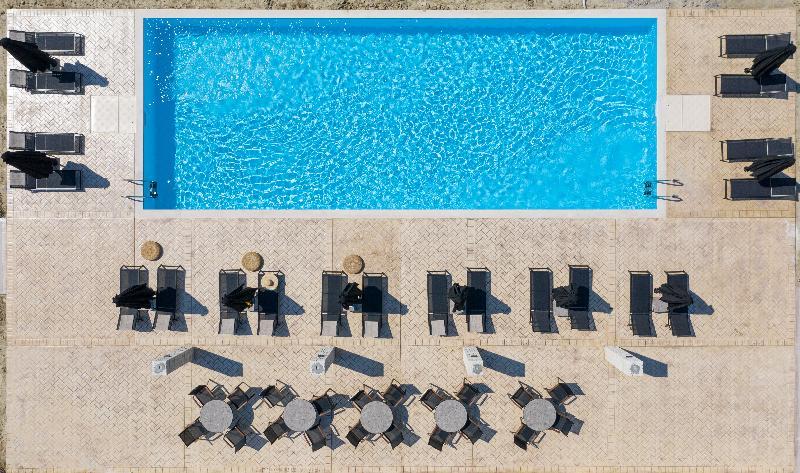 Mint Retreat Suites (Adults Only) Kalandra エクステリア 写真